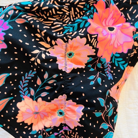 Xhilaration Floral Bikini, Black/Neon Pink - Picture 7 of 8